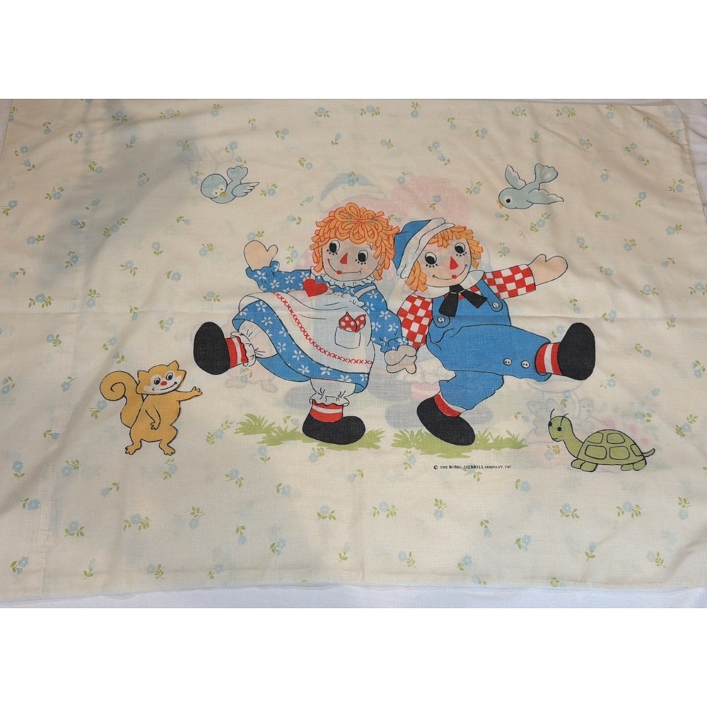 Vintage Raggedy Ann Andy Pillowcase Bobbs Merrill Co. Cotton Blue Floral Nursery